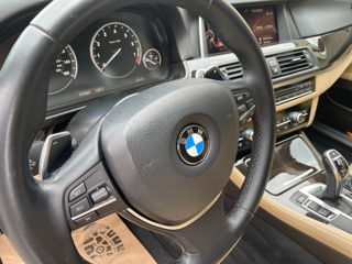 BMW 5 Series foto 8