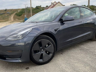 Tesla Model 3 foto 7