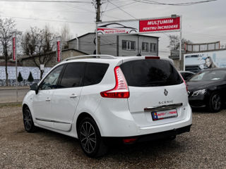 Renault Grand Scenic foto 3