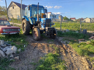 Tractor cu utilaj foto 2