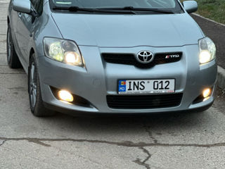 Toyota Auris foto 2