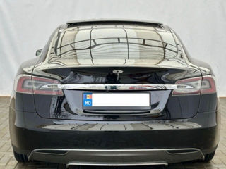 Tesla Model S foto 6