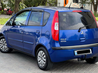 Mitsubishi Colt foto 4