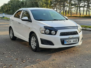 Chevrolet Aveo foto 3