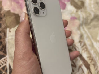 iPhone 11 Pro gold foto 2