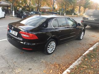 Skoda Superb foto 4