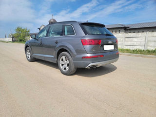 Audi Q7 foto 1