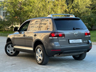 Volkswagen Touareg foto 4