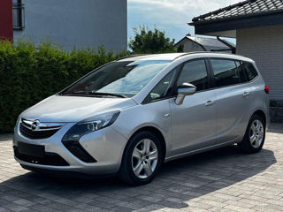 Opel Zafira foto 1