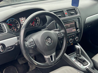 Volkswagen Jetta foto 12