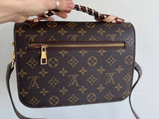 Louis Vuitton foto 7