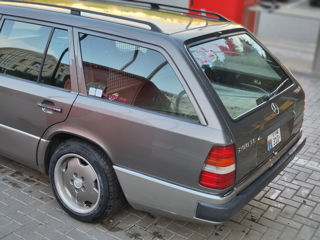 Mercedes Series (W124) foto 1