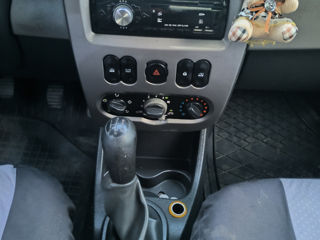 Dacia Logan foto 8