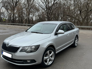 Skoda Superb foto 2