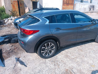 Infiniti Q30 foto 2