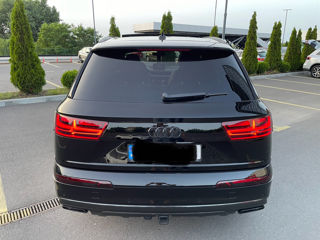 Audi Q7 foto 10