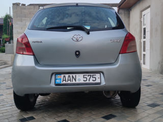 Toyota Yaris foto 4