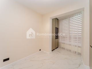 Apartament cu 2 camere, 65 m², Centru, Chișinău foto 12