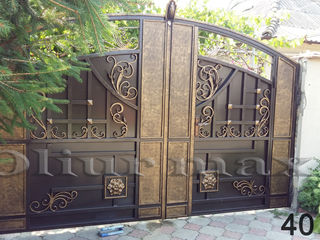 Porți,  balustrade,garduri, copertine, gratii , uși metalice și alte confecții din fier forjat. foto 2