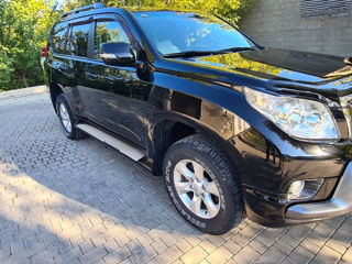 Toyota Land Cruiser Prado foto 3