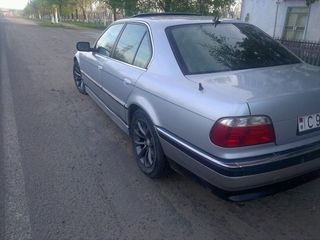 Mercedes E Class foto 4