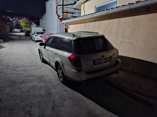 Subaru Outback foto 2