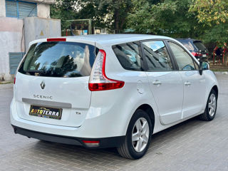 Renault Grand Scenic foto 4