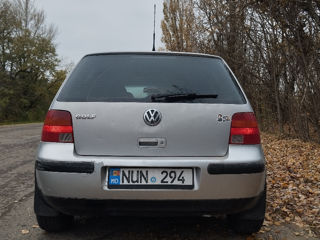 Volkswagen Golf foto 4