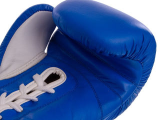 Перчатки боксерские кожаные на шнуровке Venum 10,12,14 O.Z в наличии ( новые) !!! foto 3