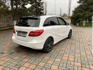 Mercedes B-Class foto 4