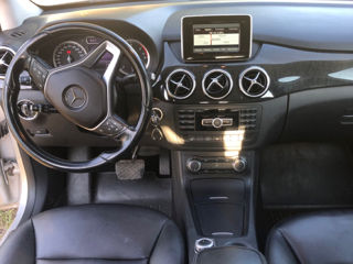 Mercedes B-Class foto 5