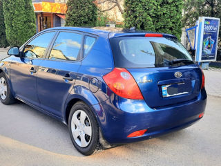 KIA Ceed foto 3