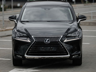 Lexus NX Series foto 1