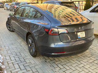 Tesla Model 3 foto 3