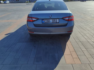 Skoda Superb foto 4