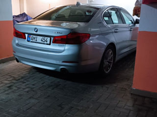 BMW 5 Series foto 3