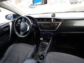 Toyota Auris foto 8