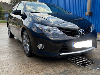 Toyota Auris foto 1