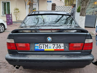 BMW 5 Series foto 5