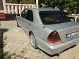 Mercedes C Class foto 2