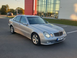 Mercedes E-Class foto 3