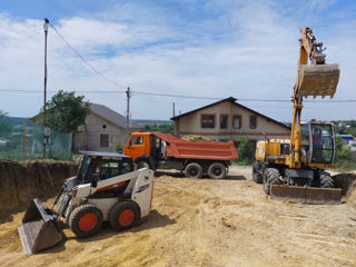 Servicii bobcat,excavator, kamaz,curatim terenuri,demolam,evacuam gunoiul