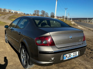 Peugeot 407 foto 6