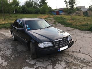 Mercedes C Class foto 5