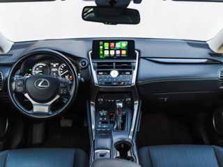 Lexus NX Series foto 16