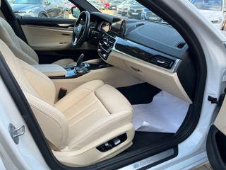 BMW 5 Series foto 15