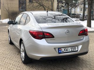 Opel Astra foto 3