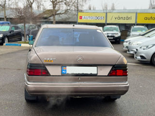 Mercedes E-Class foto 7