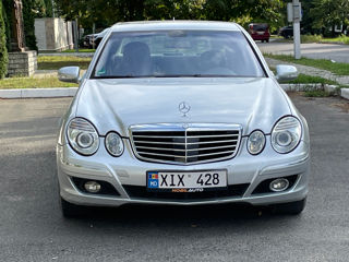 Mercedes E-Class foto 2