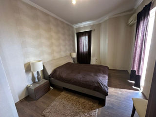 Apartament cu 3 camere, 140 m², Centru, Chișinău foto 7